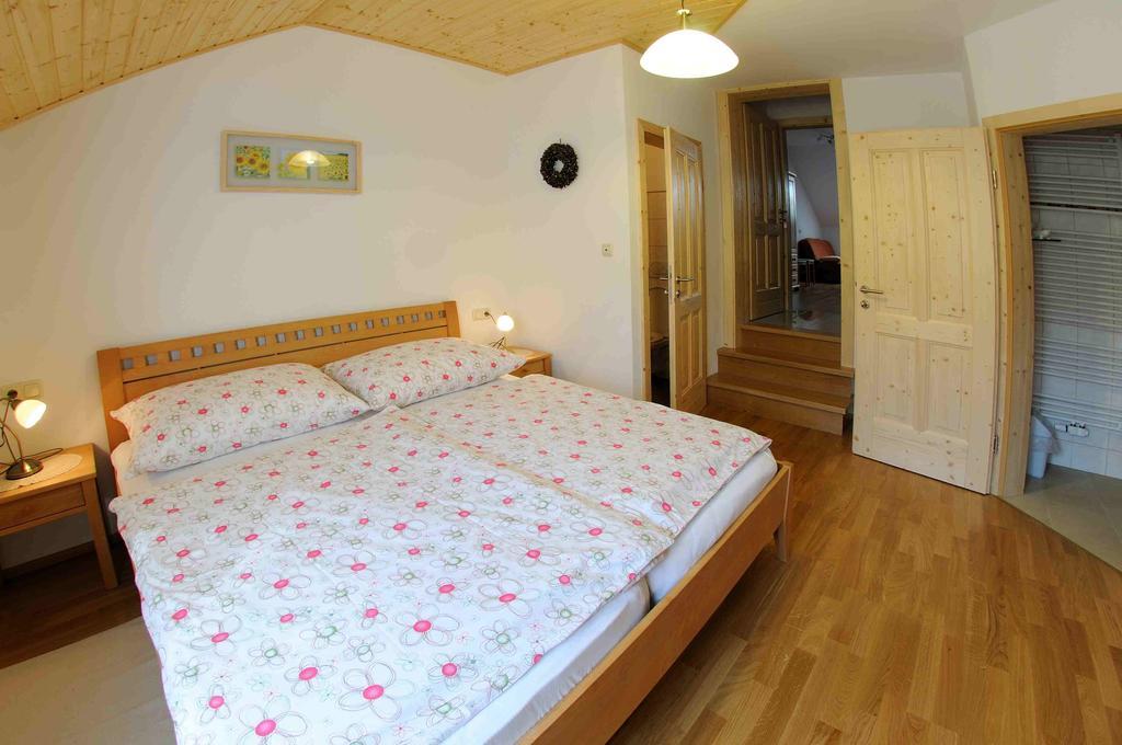 Ferienwohnung Einkehrhof Poggau Reinsberg Zimmer foto